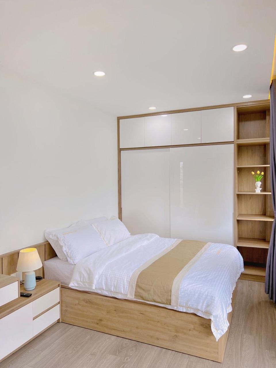 Apartamento Riverside House Near Airport. Co Phong Khach Rieng *