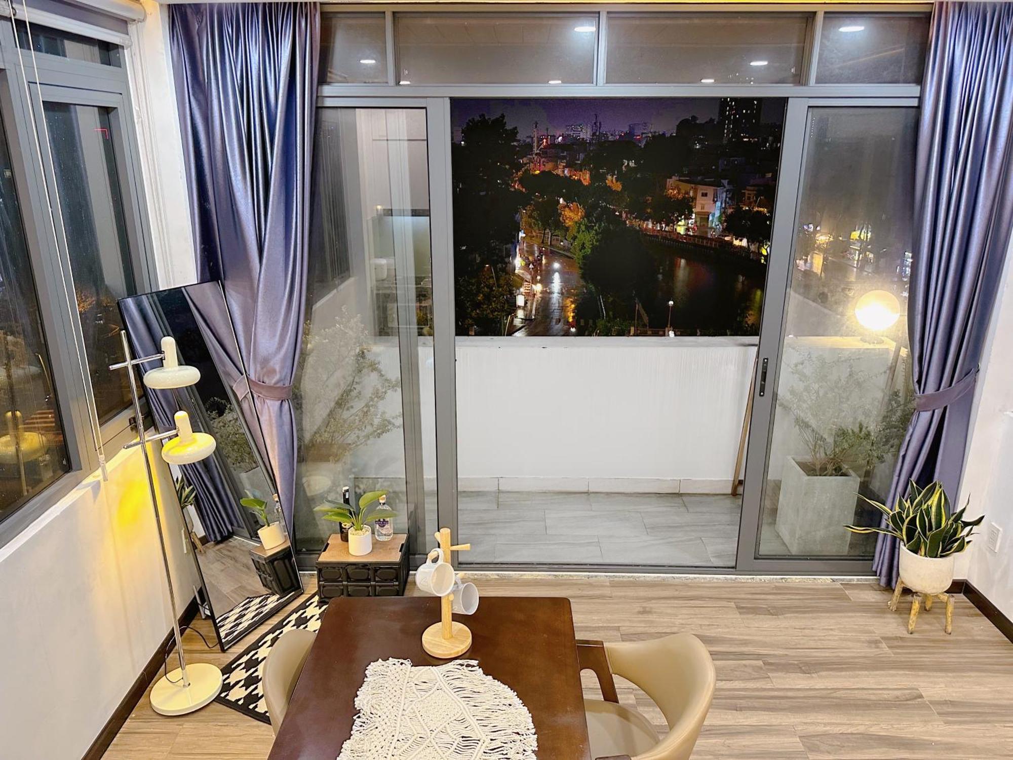 Riverside House Near Airport. Co Phong Khach Rieng Appartement Hô Chi Minh-Ville